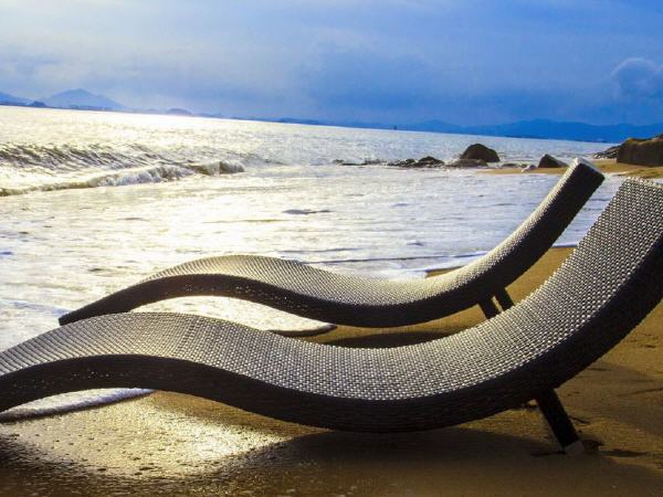 Rattan Liege