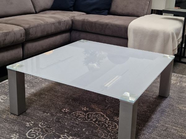 Salontisch Glas weiss 90x90cm