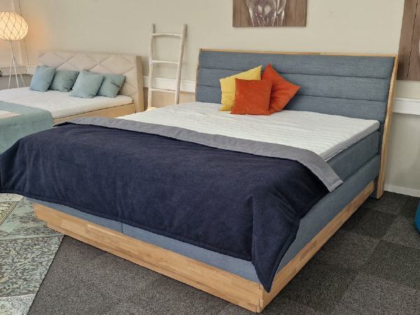 Boxspring Massiva 200x200cm ab Showroom